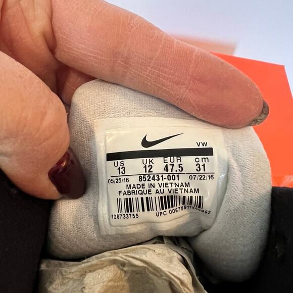 Nike Air Versatile men's size 13, NEW IN BOX - Picture 7 of 10